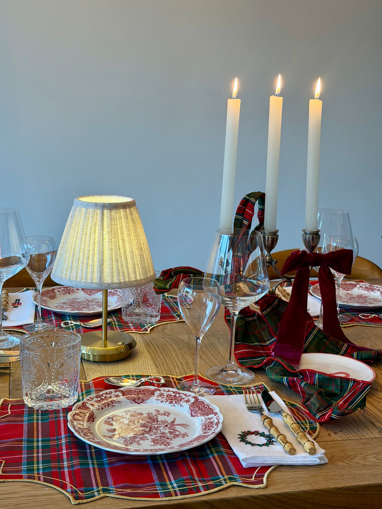 Embroidered Linen Napkin, Christmas Wreath