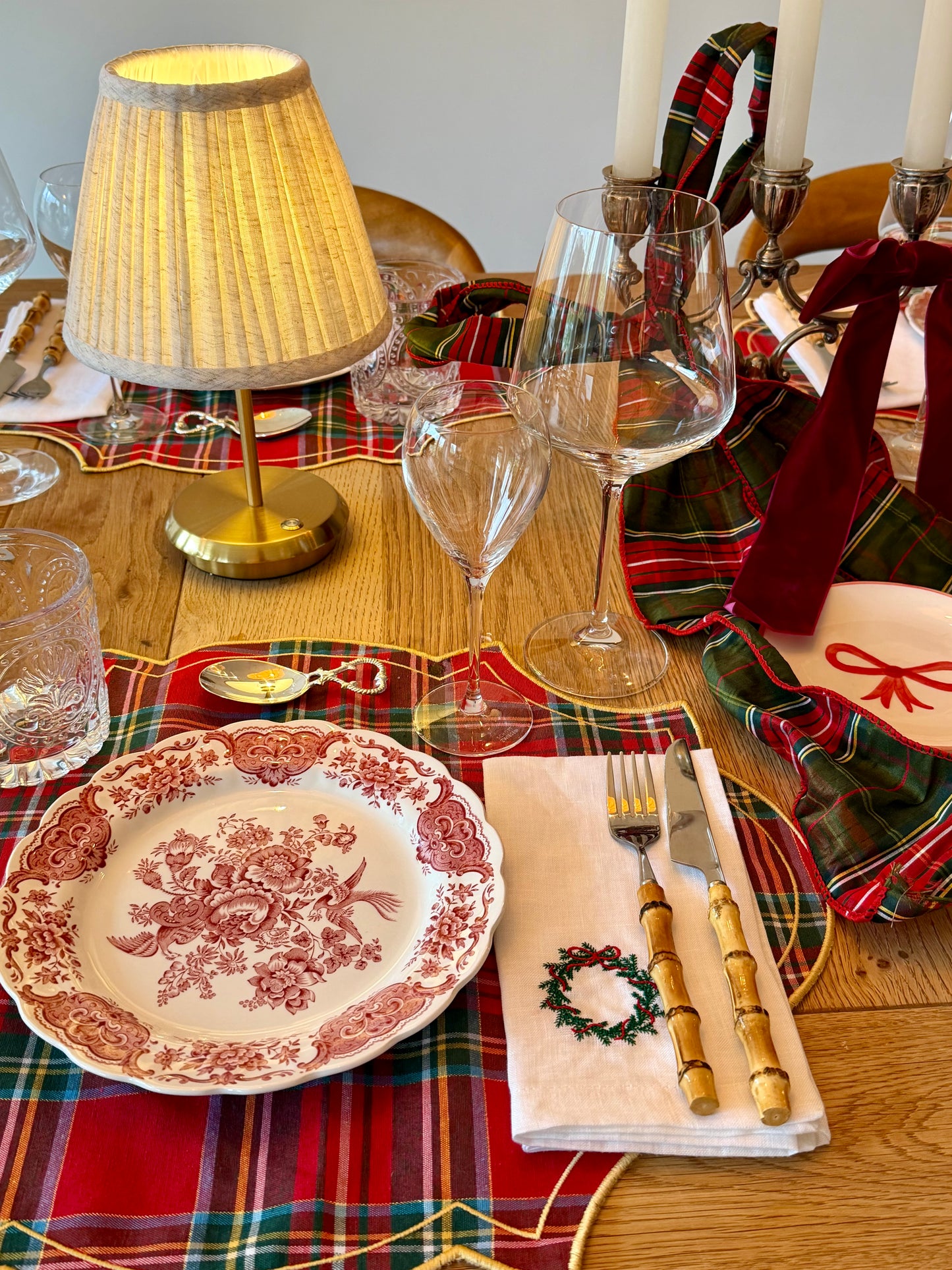 Embroidered Linen Napkin, Christmas Wreath