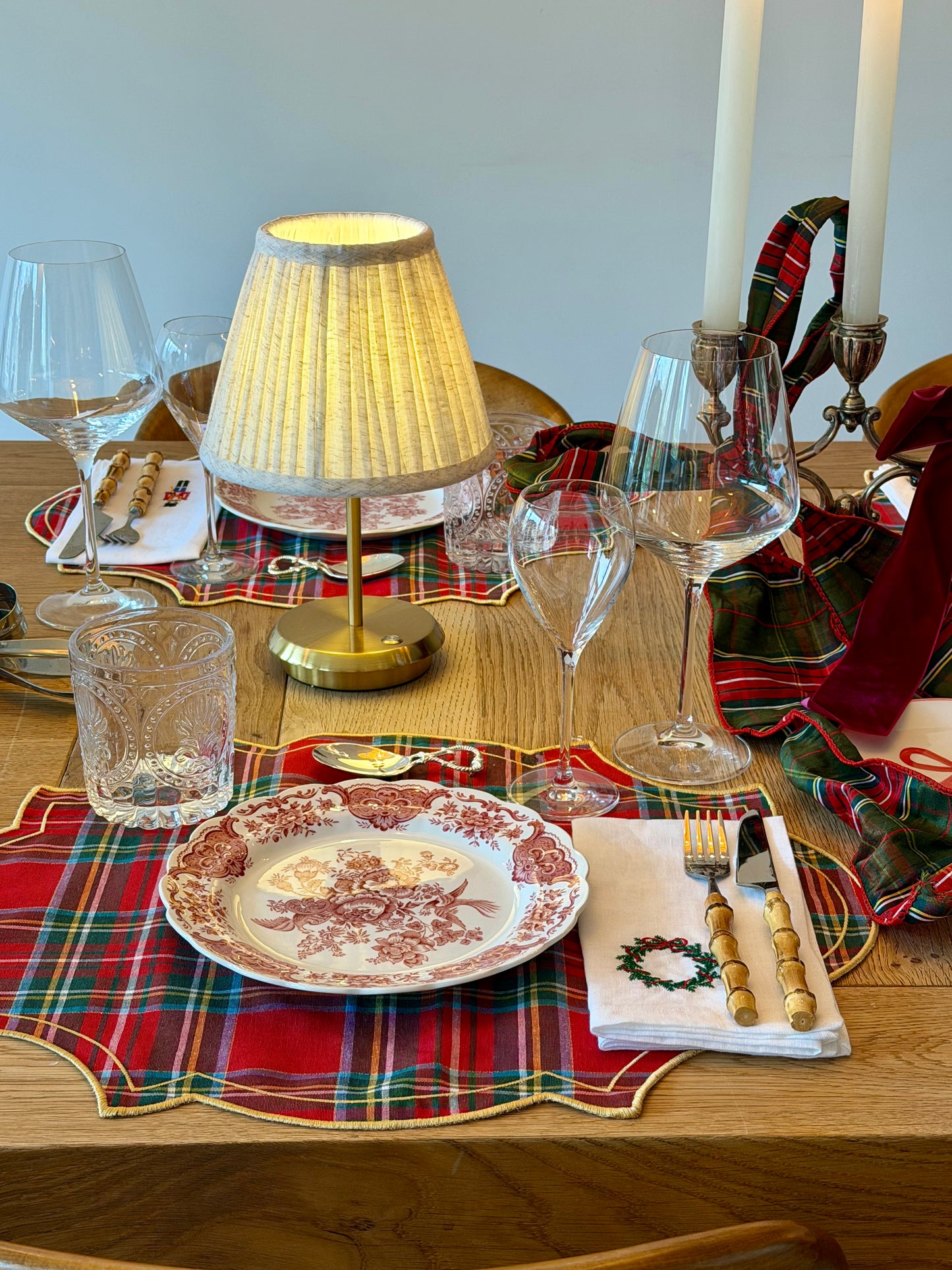 Embroidered Linen Napkin, Christmas Wreath