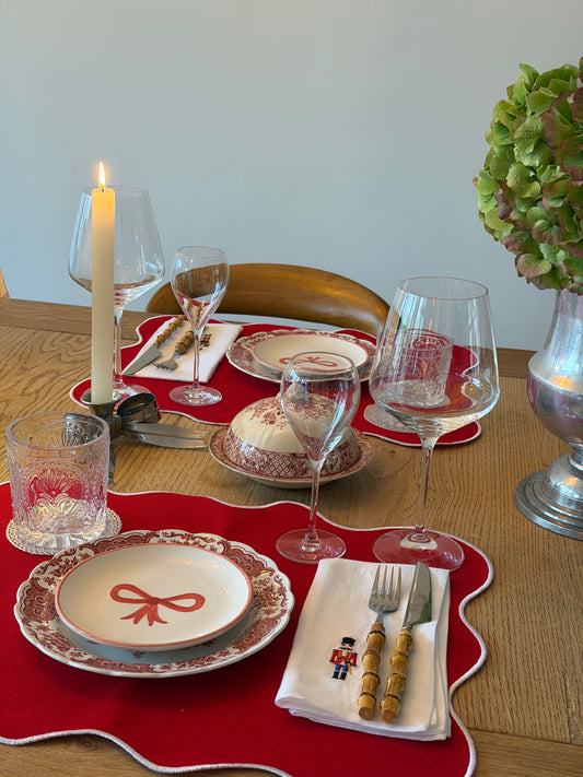 Individual Vermelho Ondulado Bordado Branco