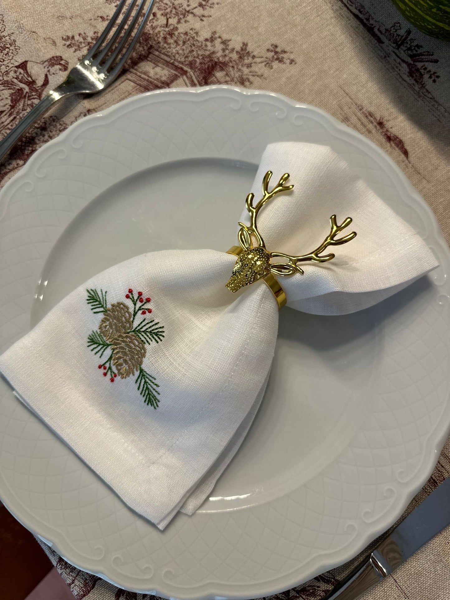 Serviette en Lin Brodée, Pin