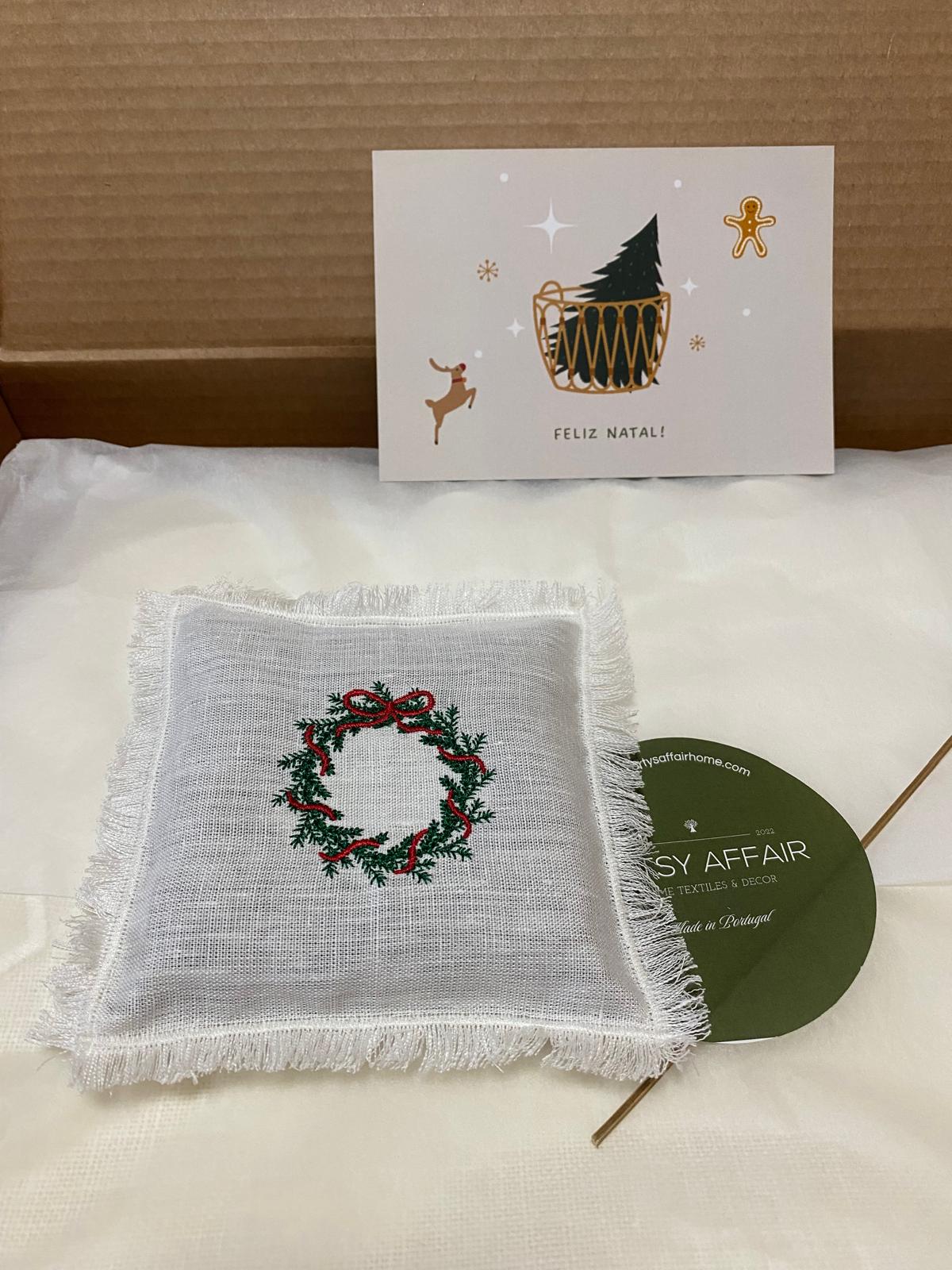 Almofada de Linho com Alfazema e Bordados Artesanais